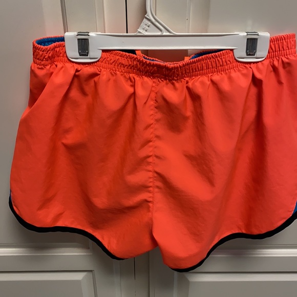 Nike running shorts - Picture 2 of 5